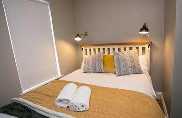Amazing 3 Bedroom Home, Prime Bt1 Postcode And City Centre Location เบลฟาสต์ ภายนอก รูปภาพ